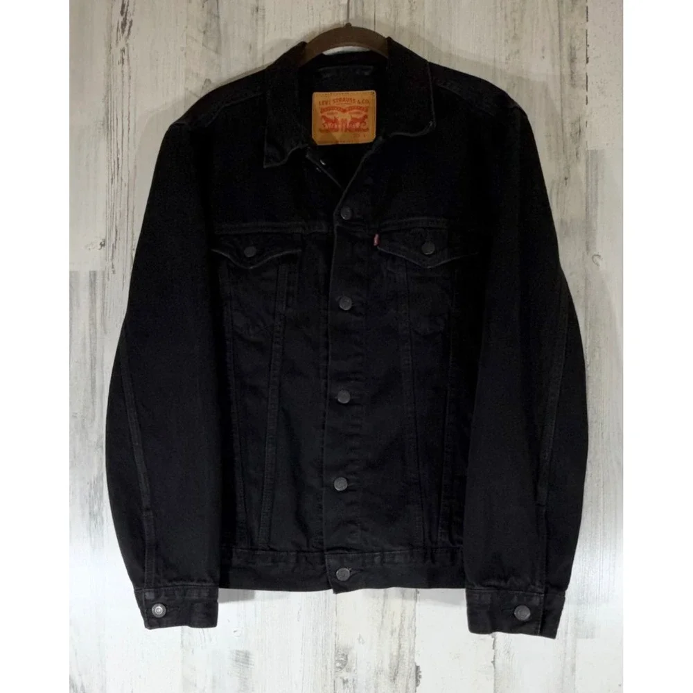 Levis levis trucker
